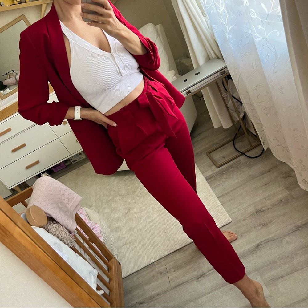Express Paperbag Highrise Ankle Pants (4R) and Blazer (Small) Set Red